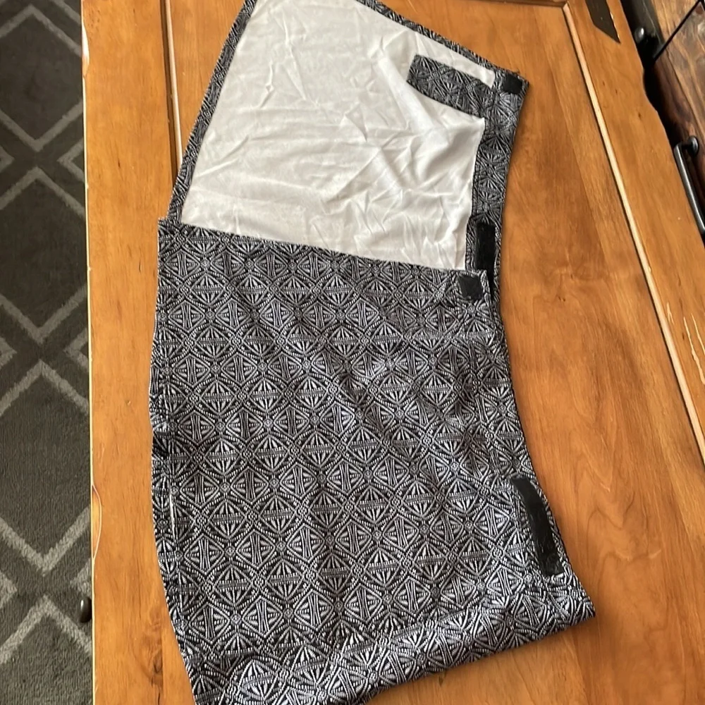 RIPSKIRT Size Medium - Picture 10 of 12